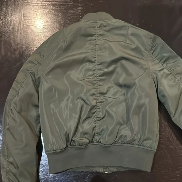 H&M bomber jacket - Picture 4 of 5